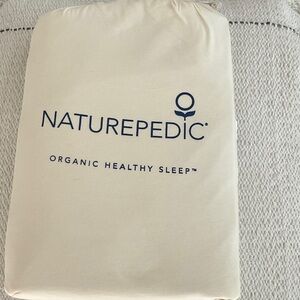 Naturepedic organic waterproof mattress protector